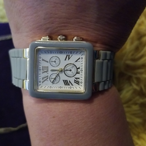 Gray Watch - Picture 4 of 4